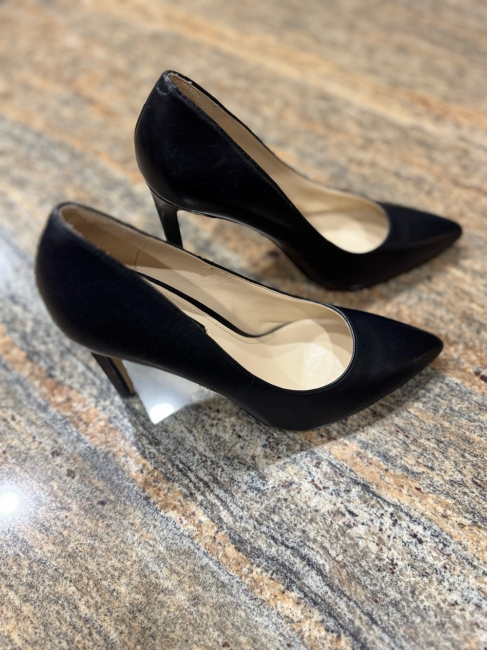 Nine West Tatiana Pointy Toe Black Leather Pumps Size 7M - Picture 3 of 5